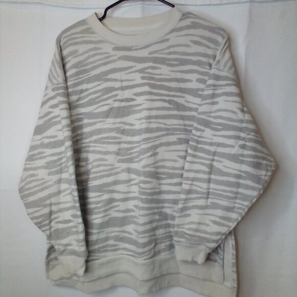 American Eagle Sweatshirt Women XS Jegging Fit Oversized Zebra Stripe Gray White - Picture 2 of 13